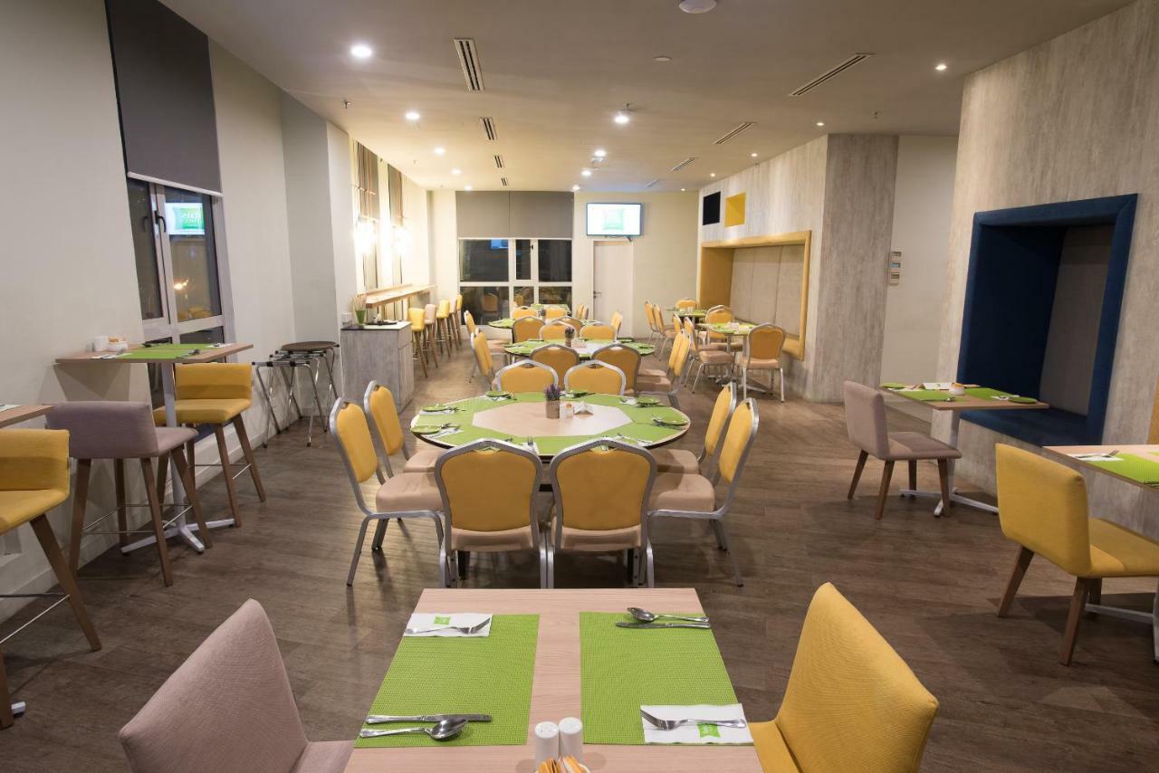 Hotel Ibis Styles Kuala Lumpur Sri Damansara Petaling Jaya Exterior foto