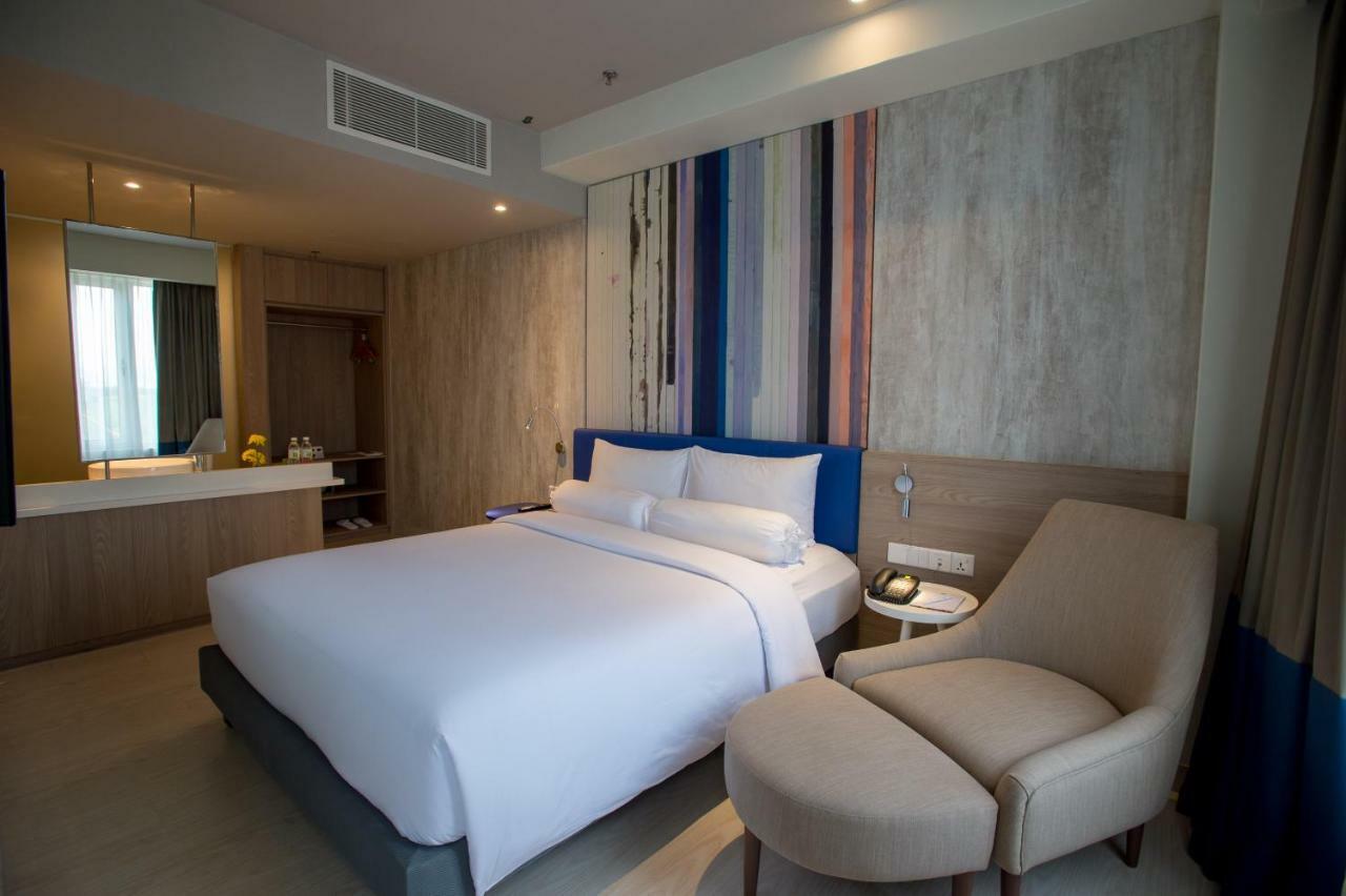 Hotel Ibis Styles Kuala Lumpur Sri Damansara Petaling Jaya Exterior foto