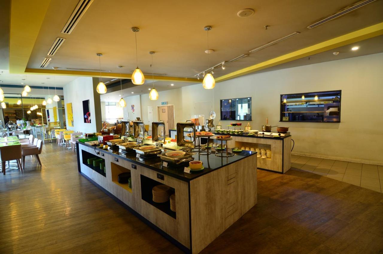 Hotel Ibis Styles Kuala Lumpur Sri Damansara Petaling Jaya Exterior foto