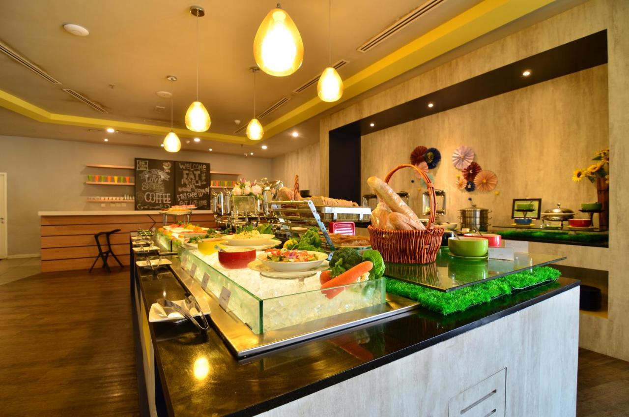 Hotel Ibis Styles Kuala Lumpur Sri Damansara Petaling Jaya Exterior foto